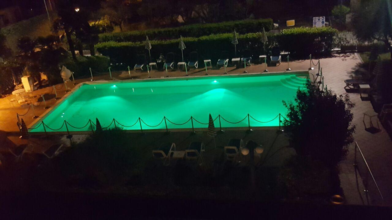 Hotel Oceano Peschiera del Garda Buitenkant foto