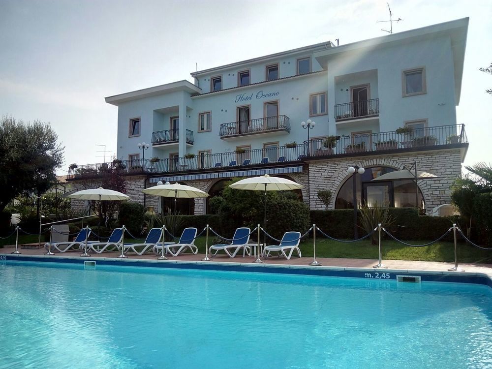 Hotel Oceano Peschiera del Garda Buitenkant foto