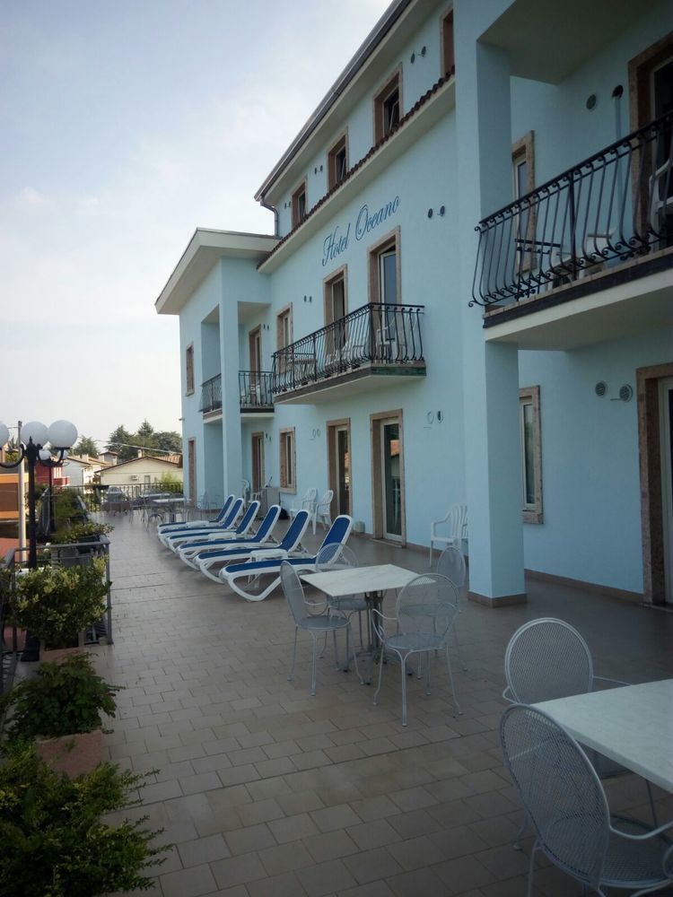 Hotel Oceano Peschiera del Garda Buitenkant foto