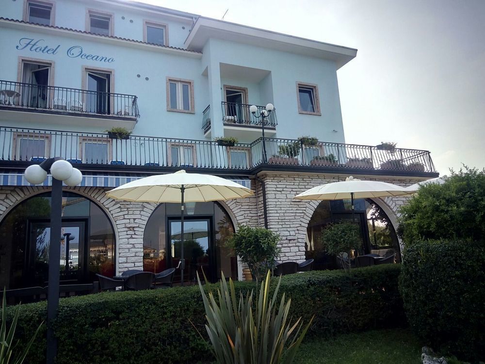 Hotel Oceano Peschiera del Garda Buitenkant foto